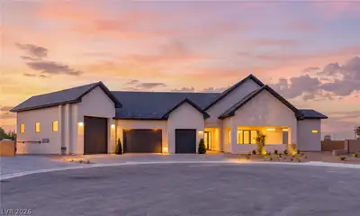 5865 St Ebbes Las Vegas, NV 89131