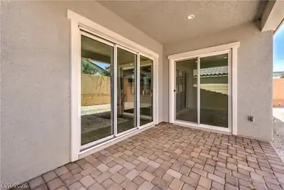 10220 MEANDERING DELL Avenue, Las Vegas, NV 89166 Patio