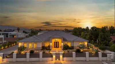 3041 East Serene Avenue, Henderson