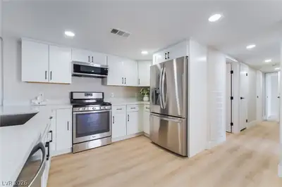 3743 Colonial Drive, Las Vegas