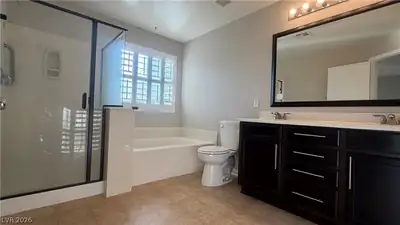 10085 Natchez Trace Street, Las Vegas, NV 89178 Primary Bathroom