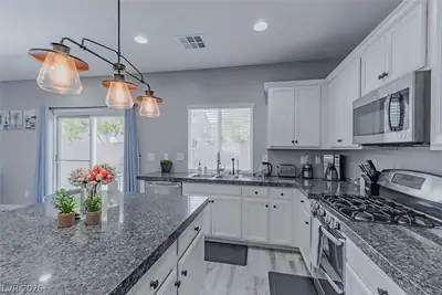 5661 Belgrano Vista Drive Kitchen
