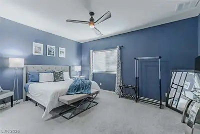 5661 Belgrano Vista Drive Bedroom
