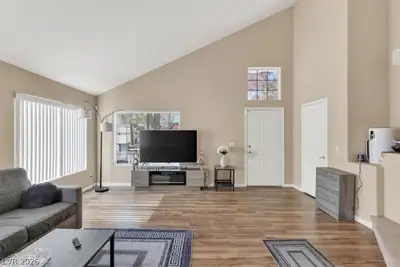 7924 McDowell Drive, Las Vegas, NV 89129 Living Room