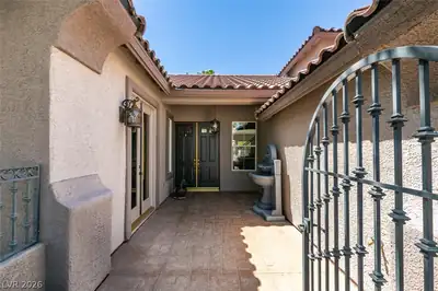 11025 Arbor Pine Avenue, Las Vegas, NV 89144 Entrance Foyer