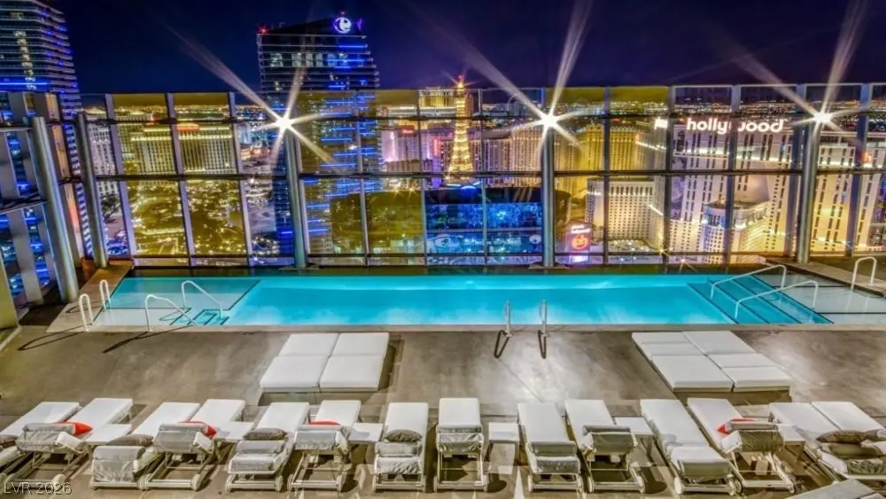3722 Las Vegas Boulevard 809