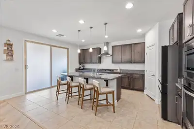 9625 Ponderosa Skye Court, Las Vegas, NV 89166 Kitchen