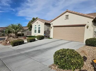 2256 Shadow Canyon Drive, Henderson, NV 89044 Front of Structure