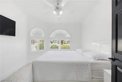 825 Royal Moon Avenue Bedroom