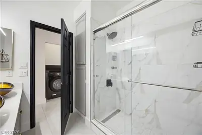 825 Royal Moon Avenue Primary Bathroom
