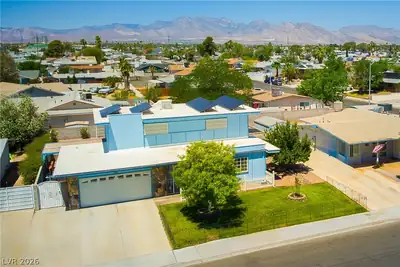 312 Redstone Street Las Vegas, NV 89145