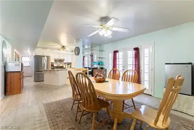 312 Redstone Street, Las Vegas, NV 89145 Kitchen