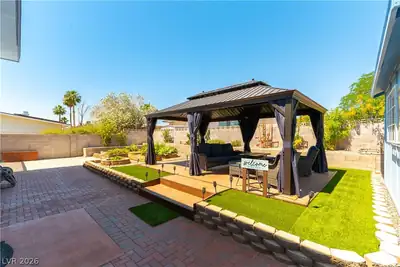 312 Redstone Street, Las Vegas, NV 89145 Patio