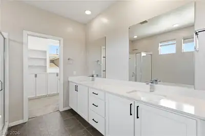 8269 Skye Highlands Street Primary Bathroom