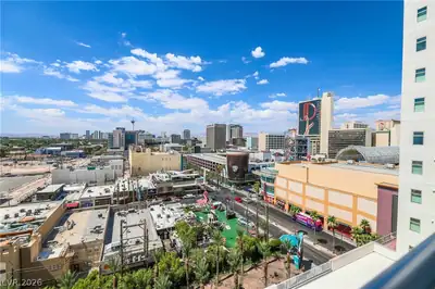 150 LAS VEGAS Boulevard 1211 View