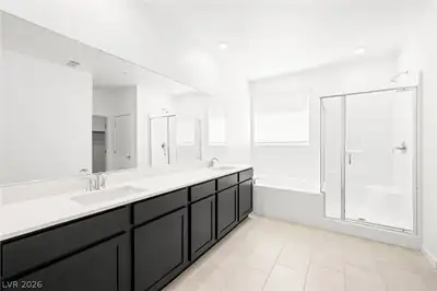 1506 Capri Cascades Court, Henderson, NV 89011 Primary Bathroom