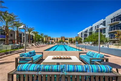 353 Bonneville Avenue 511 Pool