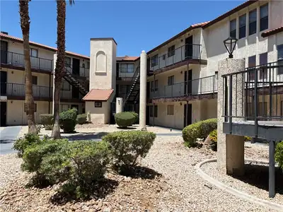 2080 Karen Avenue 17, Las Vegas