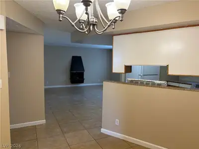 2080 Karen Avenue 17 Living Room