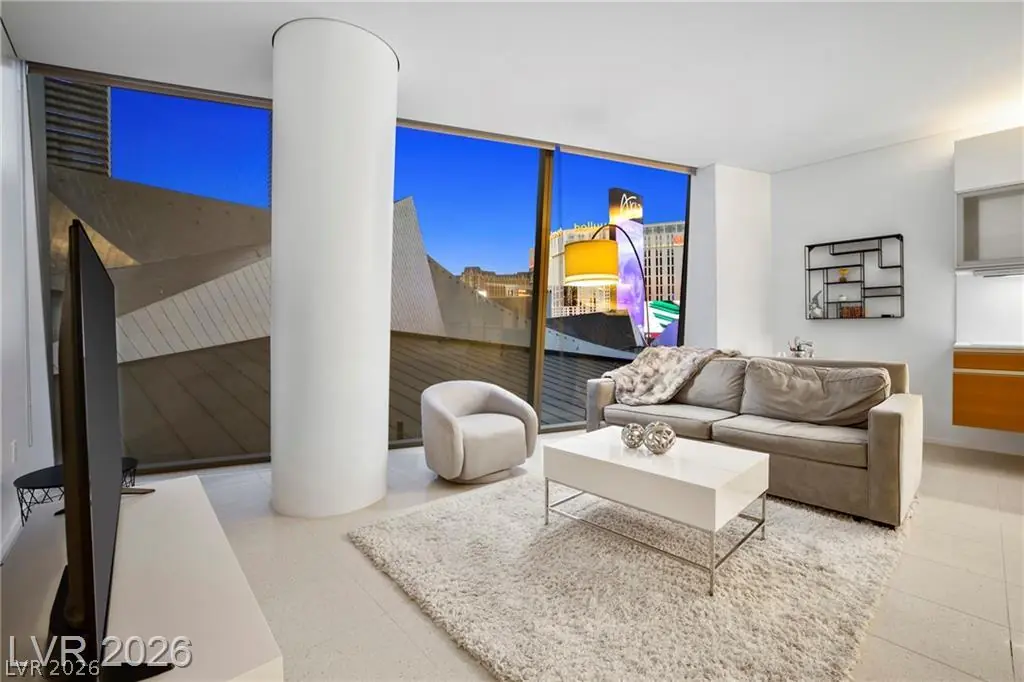 3726 Las Vegas Boulevard 302