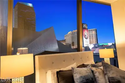 3726 Las Vegas Boulevard 302 Bedroom