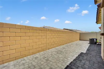 368 Canary Song Drive, Henderson, NV 89011 Yard