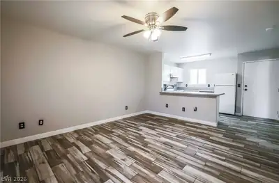 5326 Swenson Street 61, Las Vegas