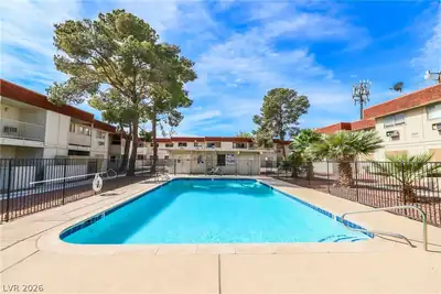 5326 Swenson Street 61, Las Vegas, NV 89119 Pool