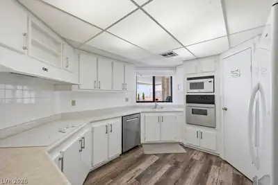 629 Mount Antero Way, Boulder City, NV 89005 Kitchen
