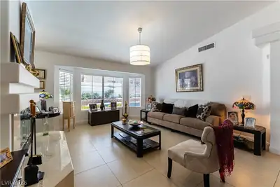 2407 Harlequin Circle, Henderson, NV 89074 Living Room