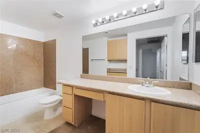 8000 West Badura Avenue 1057, Las Vegas, NV 89113 Primary Bathroom