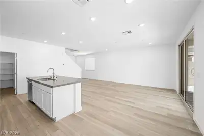 1473 Sora Rail Street, Las Vegas, NV 89138 Living Room