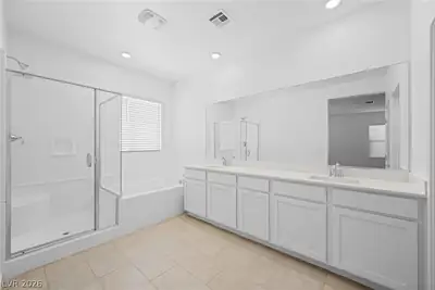 1473 Sora Rail Street, Las Vegas, NV 89138 Primary Bathroom