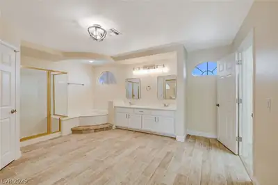 432 Staghorn Pass Avenue, Las Vegas, NV 89183 Primary Bathroom