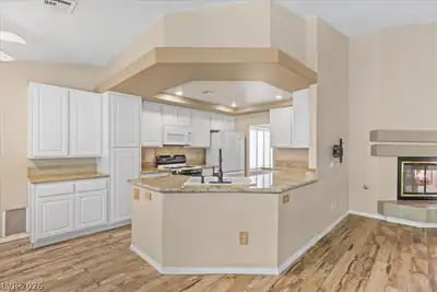 8245 Aqua Spray Avenue, Las Vegas, NV 89128 Kitchen