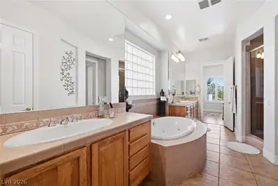 7305 Cypress Run Drive, Las Vegas, NV 89131 Primary Bathroom