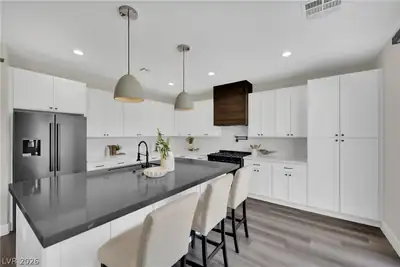 3096 Lenoir Street, Las Vegas, NV 89135 Kitchen