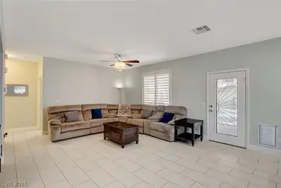 1036 Painted Daisy Avenue, Henderson, NV 89074 Living Room