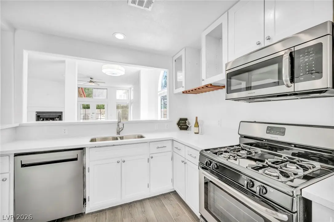 2124 Brighton Shore Street, Las Vegas, NV 89128