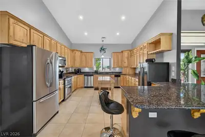 200 East Ember Street, Pahrump, NV 89048 Kitchen