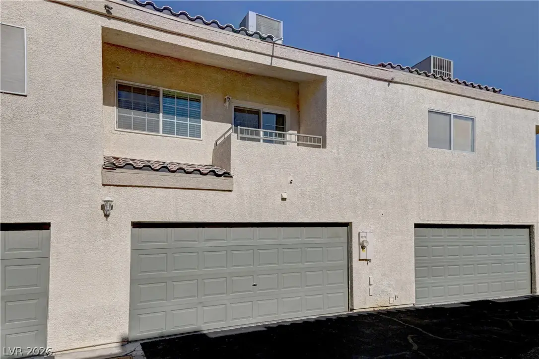5450 Morris Street 1220