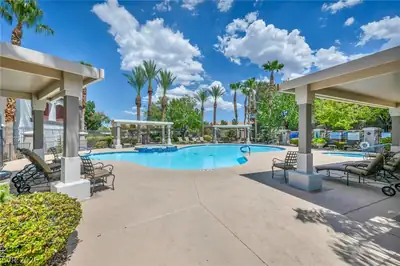 950 Seven Hills Drive 3026, Henderson
