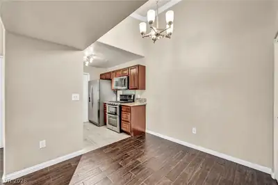 950 Seven Hills Drive 3026 Dining Area