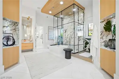 7 Vintage Valley Drive, Las Vegas, NV 89141 Primary Bathroom