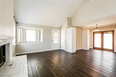 613 Thrush Drive, Las Vegas, NV 89145 Living Room