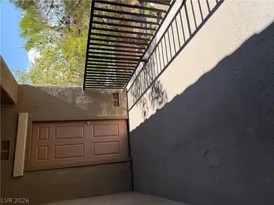 6630 FLAMINIAN LN Lane 204 Patio