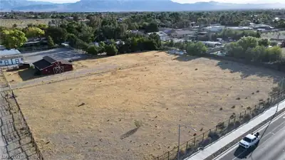 Lone Mountain Lot