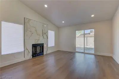 4724 West La Madre Way Living Room