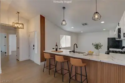 4724 West La Madre Way Kitchen