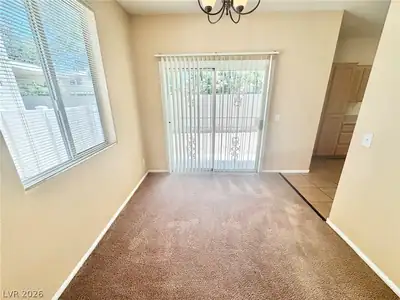 10424 Palm Village Street Dining Area